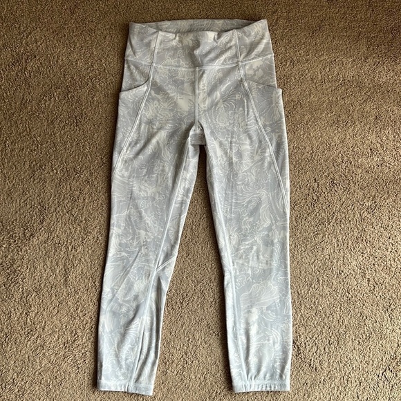 Lululemon Time To Sweat Crop 23” Eternal Wave White - Picture 6 of 12